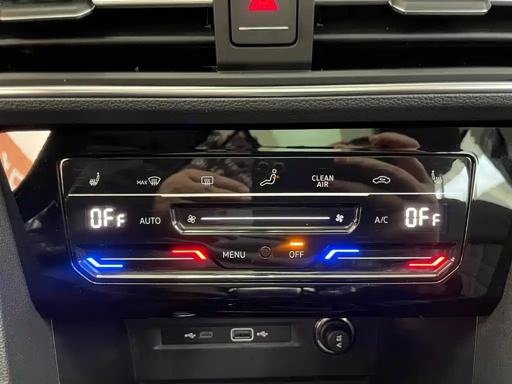 Volkswagen Tiguan L 2022 330TSI Auto 2WD R-Line Premium Edition фото 29