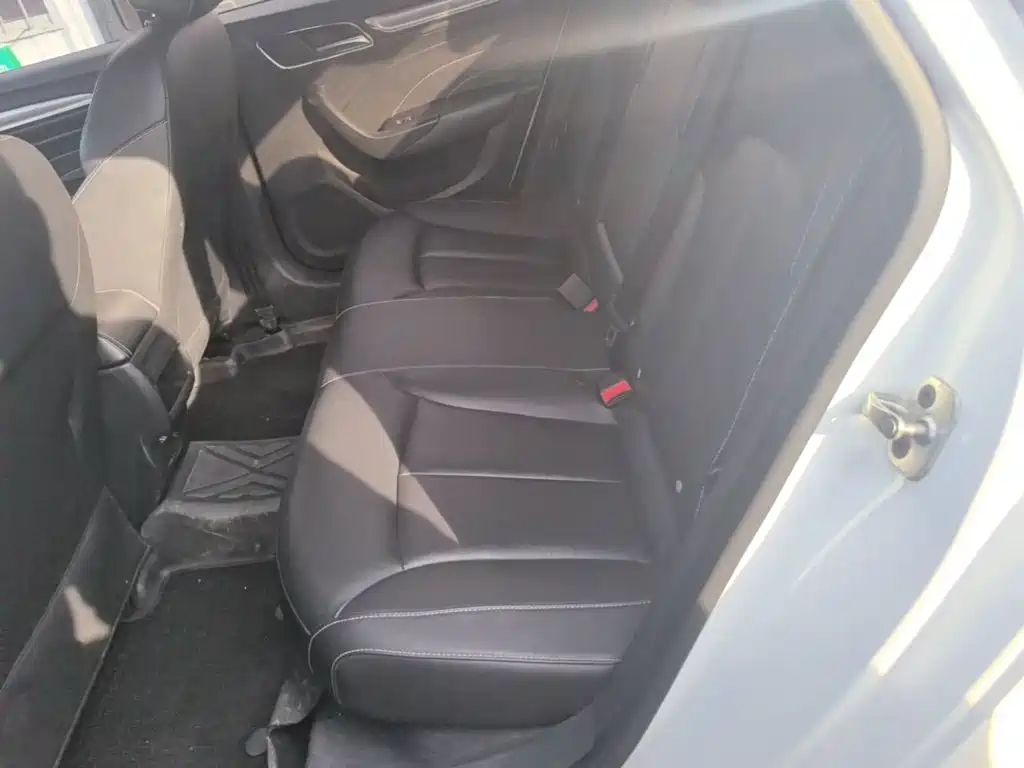 Roewe i6 2017 2017 20T Auto Flagship Edition