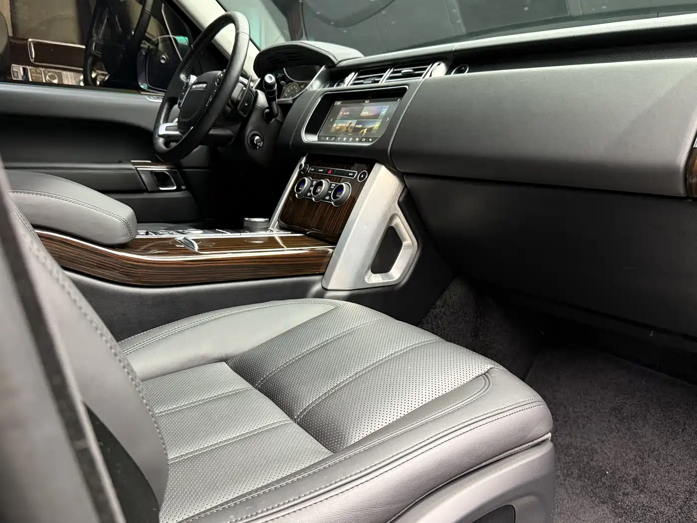 Land Rover Range Rover 2017 3.0 SC V6 Vogue фото 14