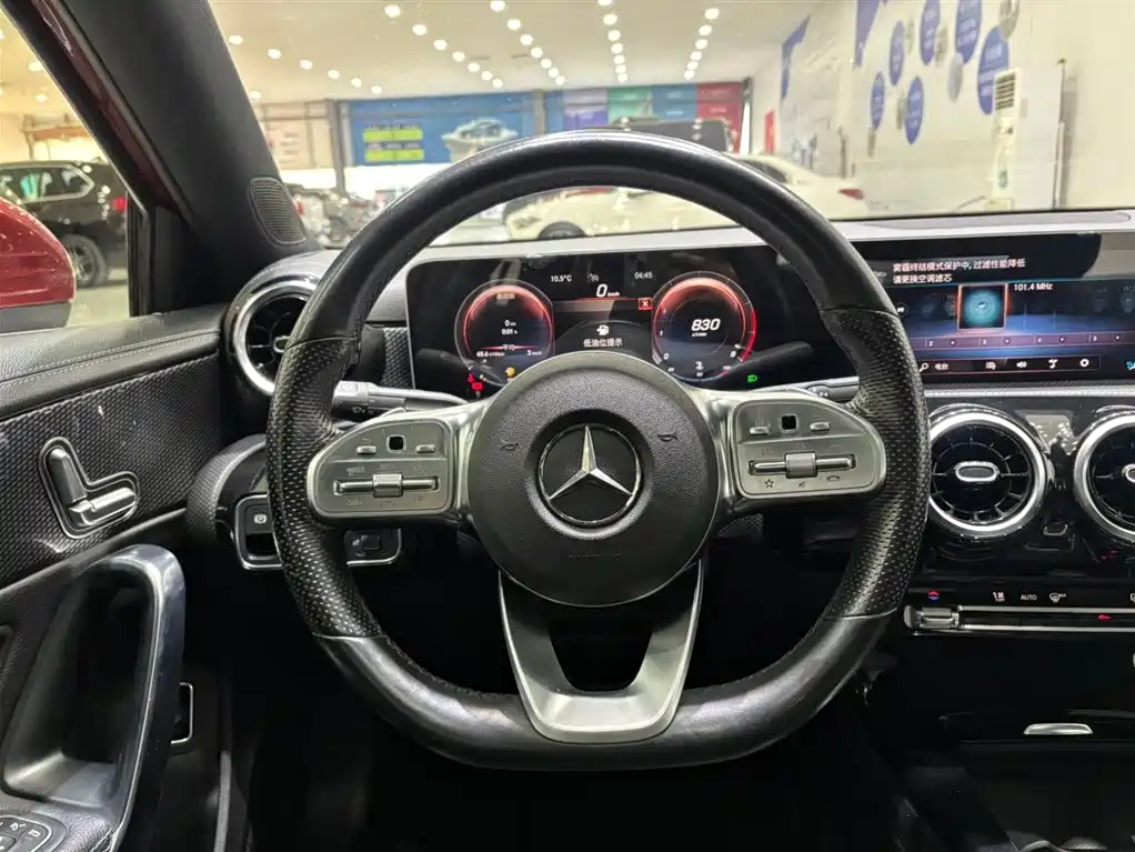 Mercedes-Benz A-Class 2020 A 200 L Sport Sedan фото 8