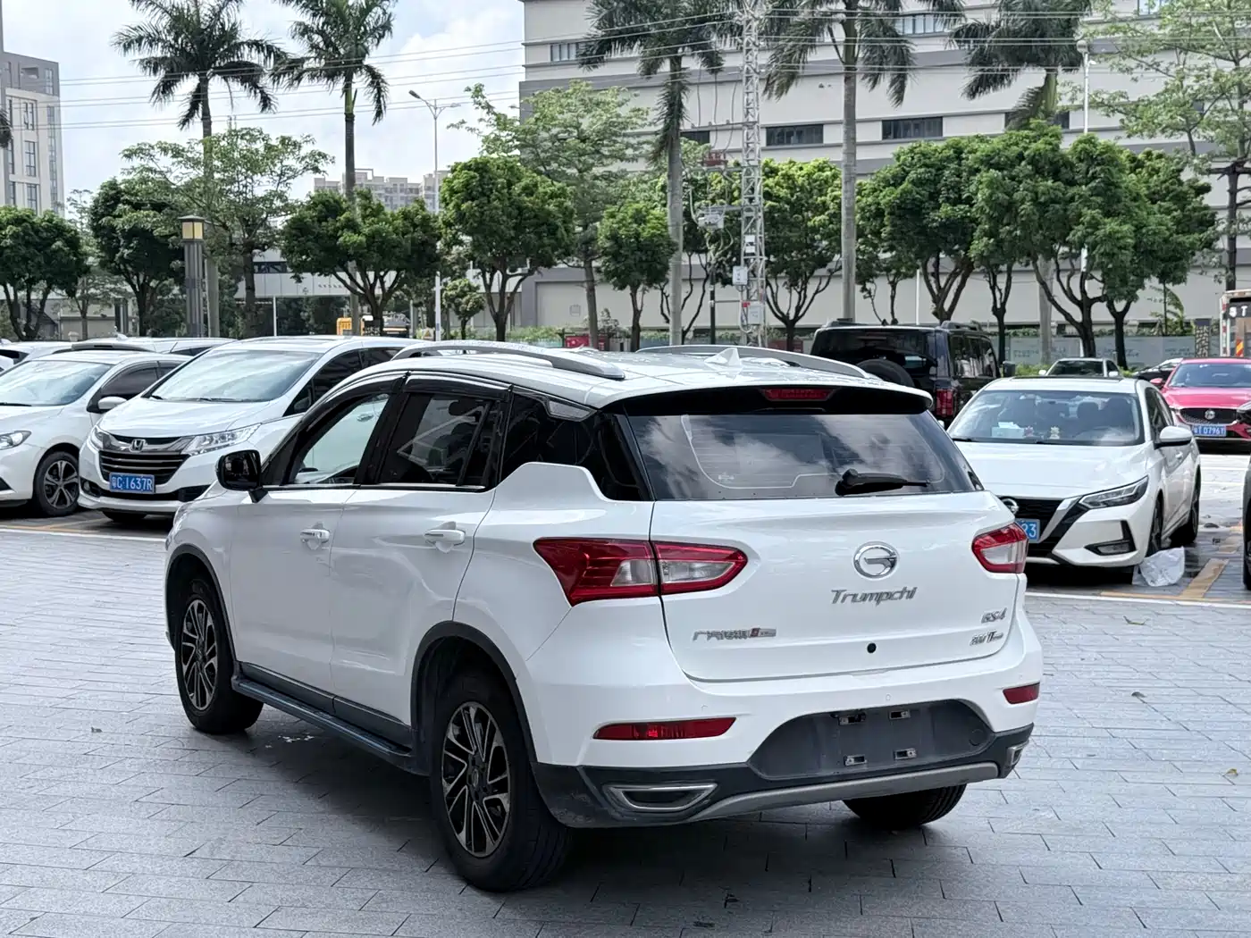 GAC Trumpchi Trumpchi GS4 2015 200T G-DCT Elite Edition фото 16