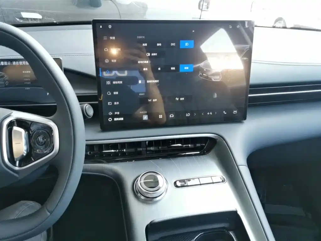Geely Galaxy Galaxy E5 2026 530km Voyager Edition фото 13
