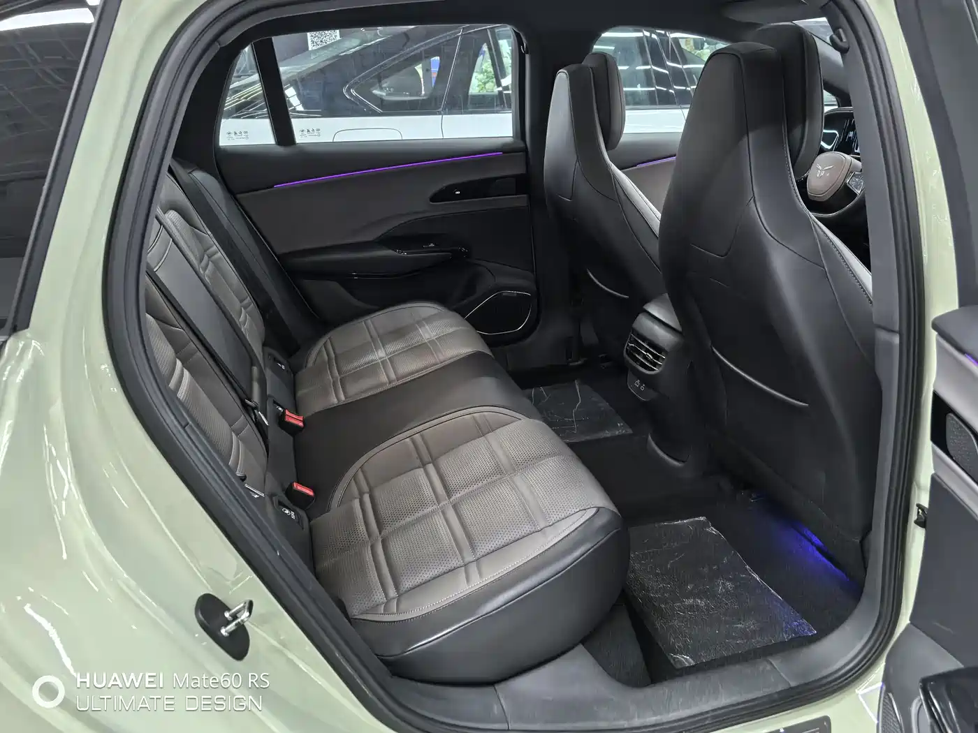 Hongqi EH7 2024 690 Pro фото 16