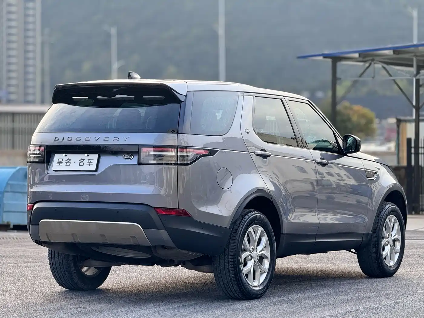 Land Rover Discovery 2019 2.0T SE фото 14