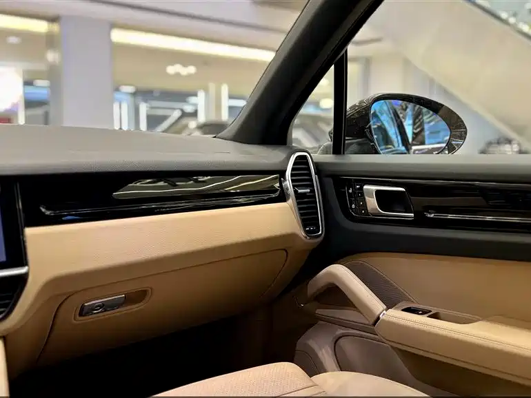 PORSCHE CAYENNE NEW ENERGY