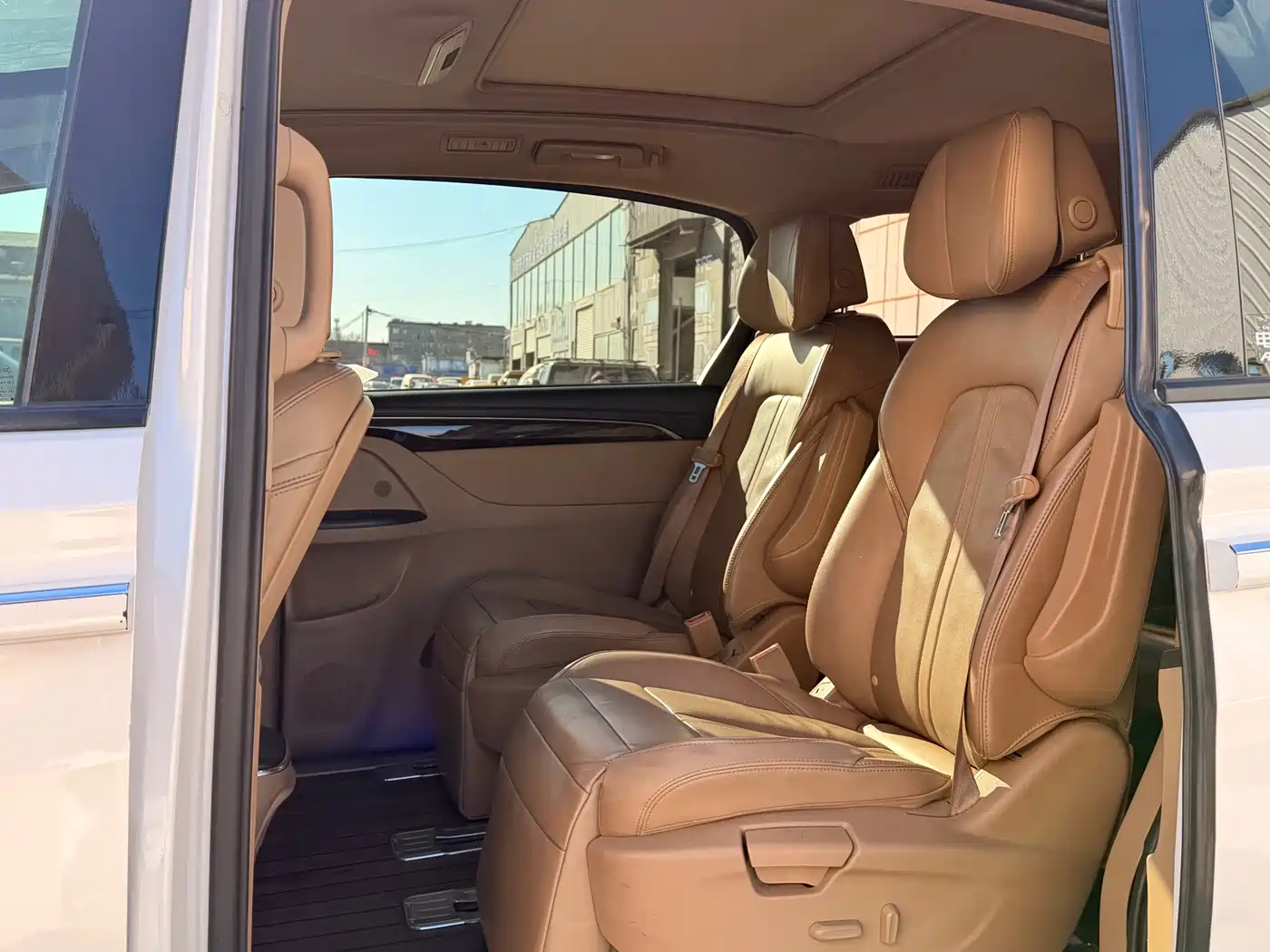 Buick GL8 2018 ES 28T Luxury Type China VI фото 12