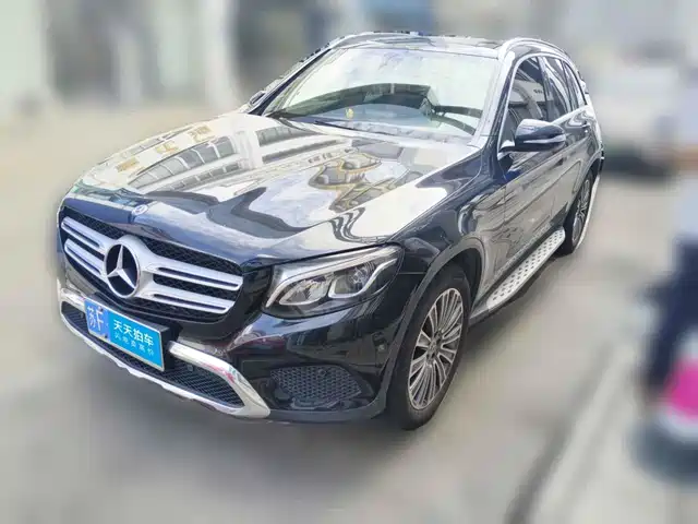 Mercedes-Benz GLC 2017 GLC 200 4MATIC — фото 1