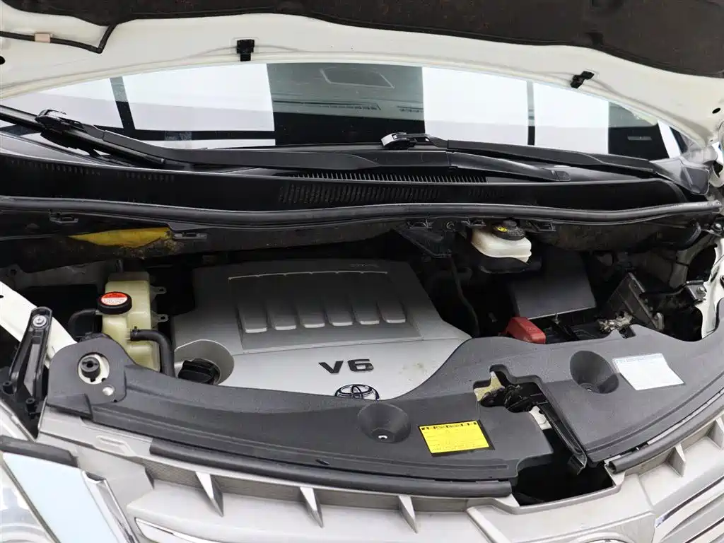 Toyota Alphard 2015 3.5L Premium Edition фото 24