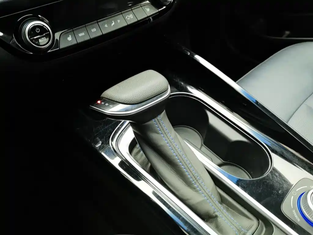 Buick Velite 6 2022 PHEV Connected Smart фото 13