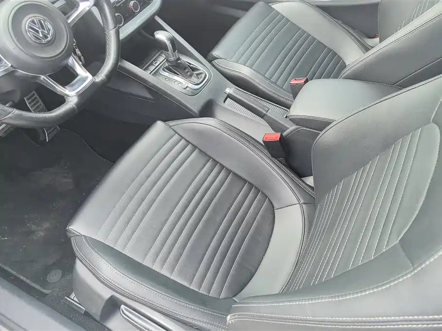 Volkswagen Scirocco 2015 1.4TSI Trend Edition фото 9