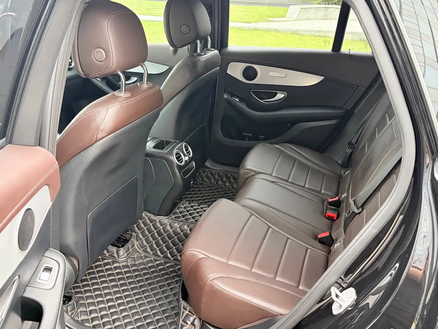 Mercedes-Benz GLC 2021 GLC 260 L 4MATIC Sporty фото 8