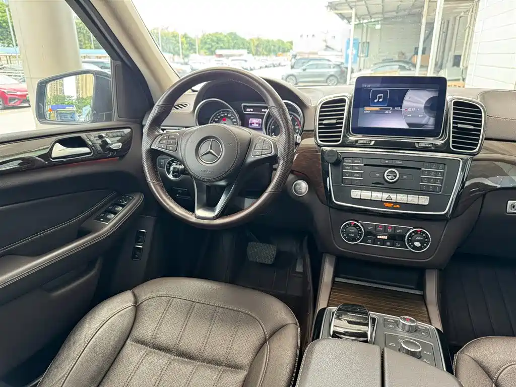 Mercedes-Benz GLS 2018 Facelift GLS 400 4MATIC Sport фото 10