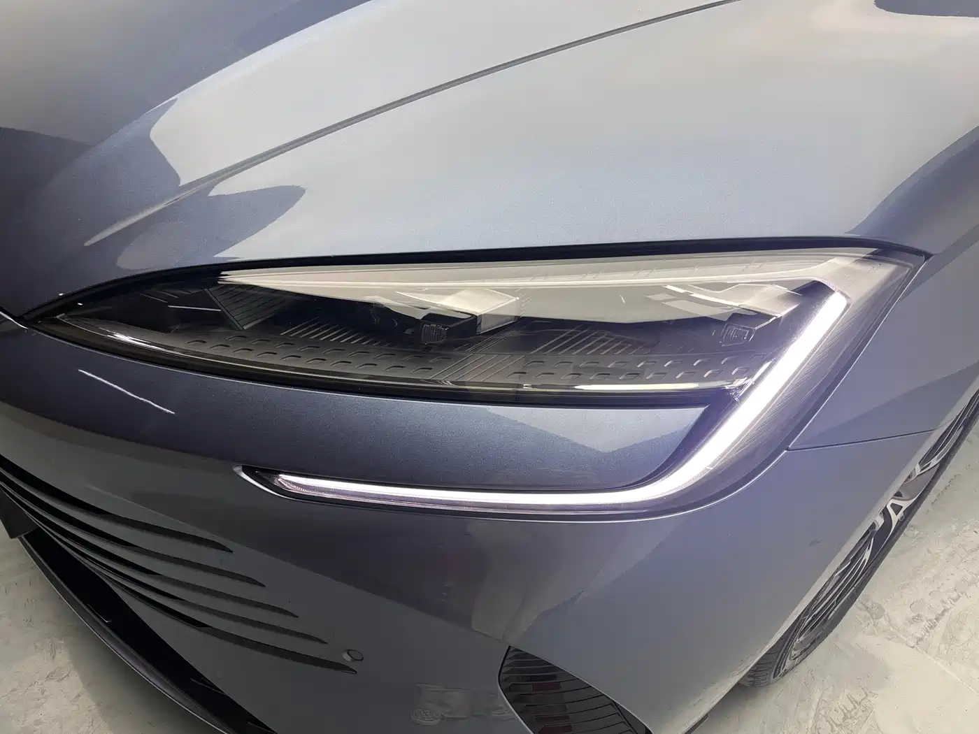 BYD Seal 2024 Glory Edition DM-i 1.5L 121km Luxury фото 7
