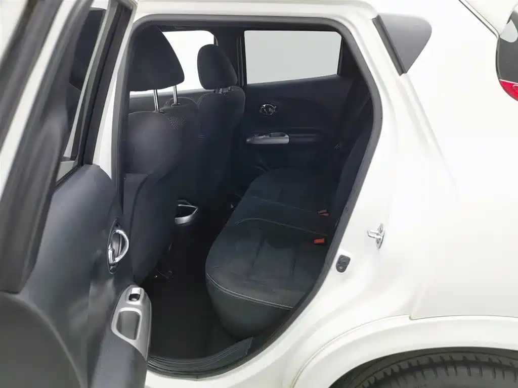 INFINITI ESQ