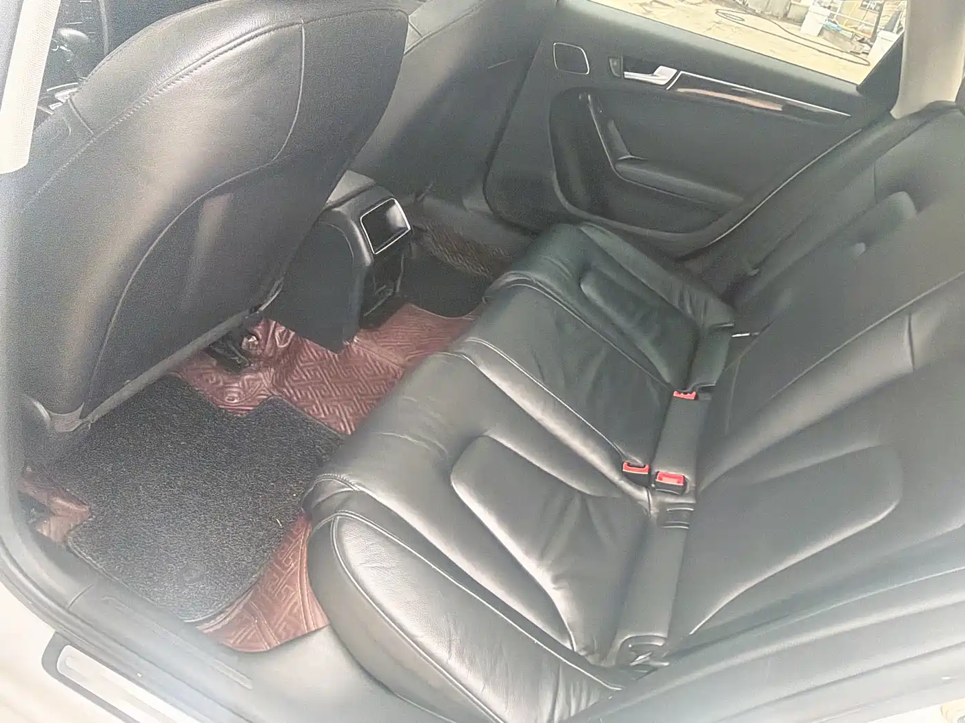 Audi A4L 2012 2.0 TFSI Automatic Luxury фото 11