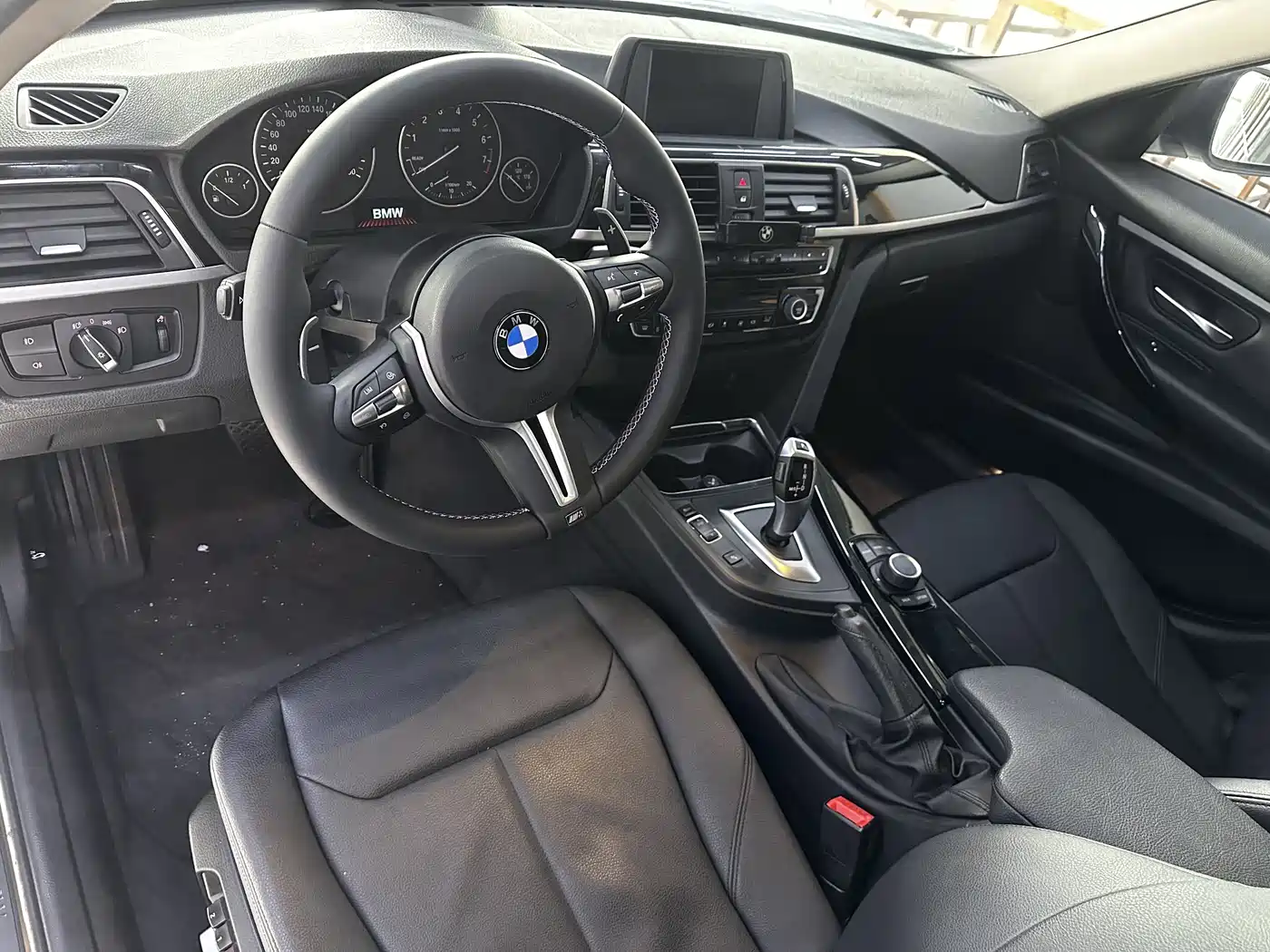 BMW 3 Series 2017 318Li Fashion фото 8
