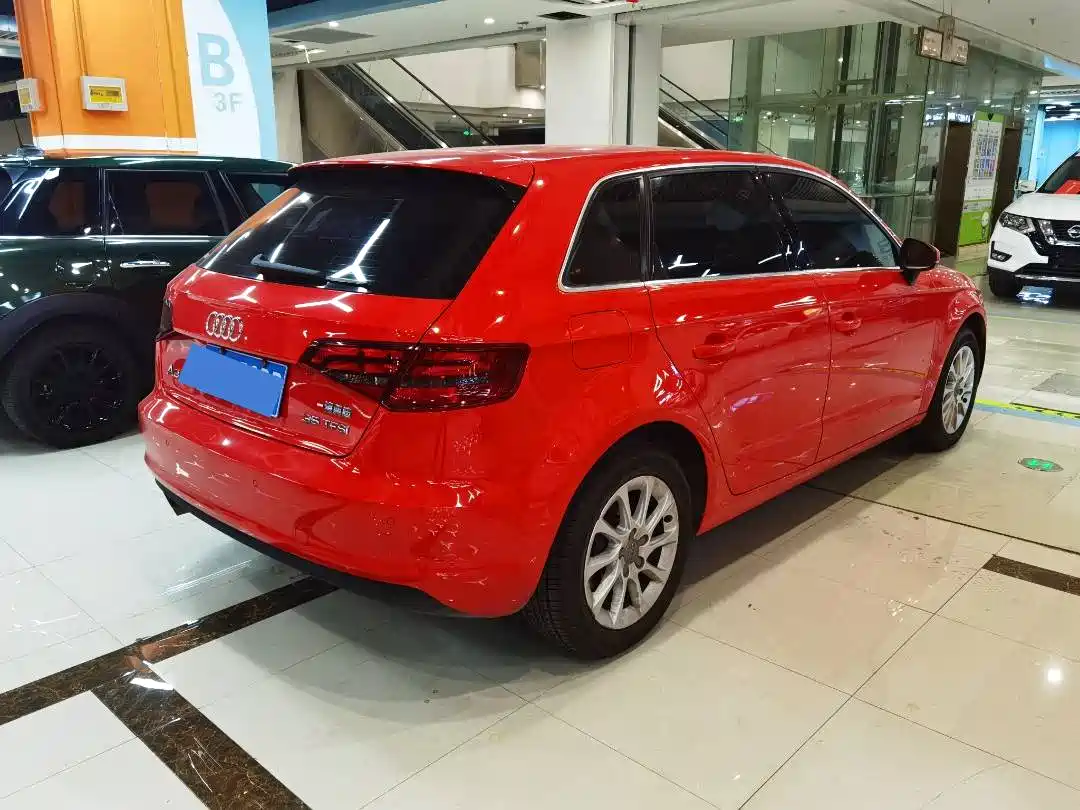 Audi A3 2014 Sportback 35 TFSI Automatic Fashion фото 6