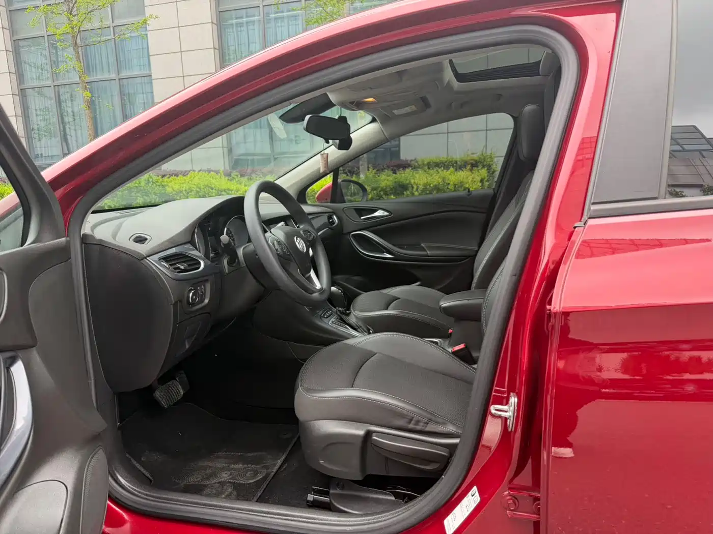 Buick Verano 2018 Hatchback 15S Automatic Leading фото 9