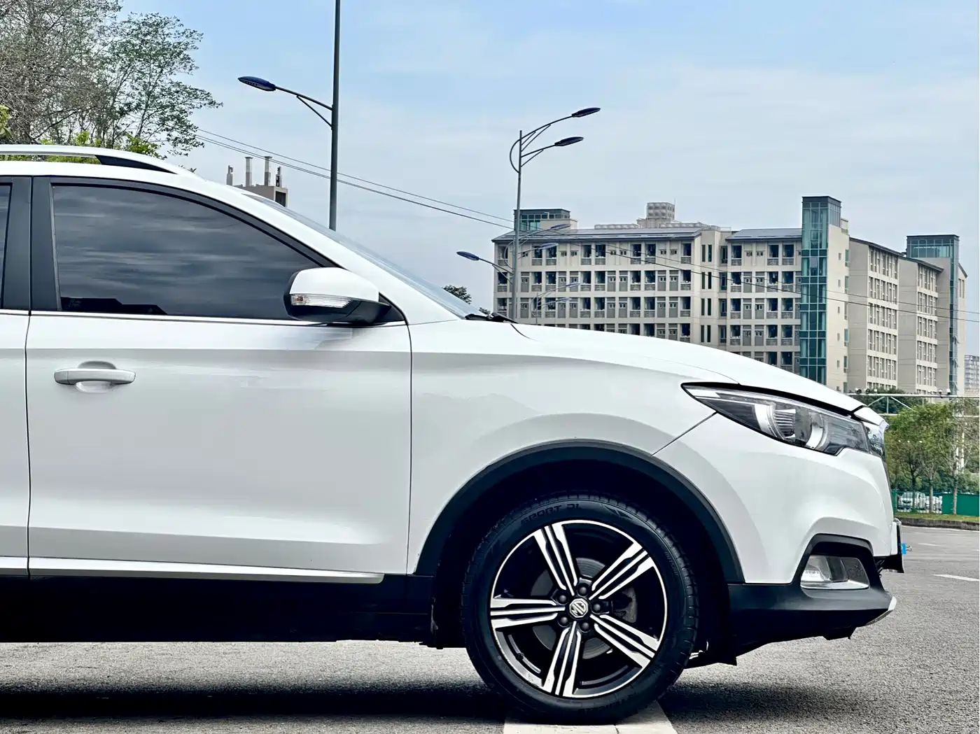 MG ZS 2019 2018 1.5L Automatic Luxury China V