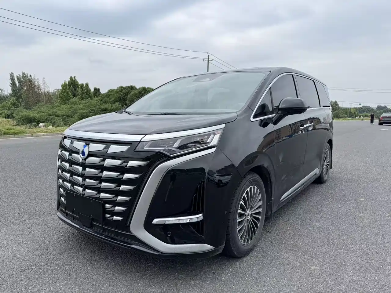 Denza D9 2022 DM-i 970 AWD Flagship