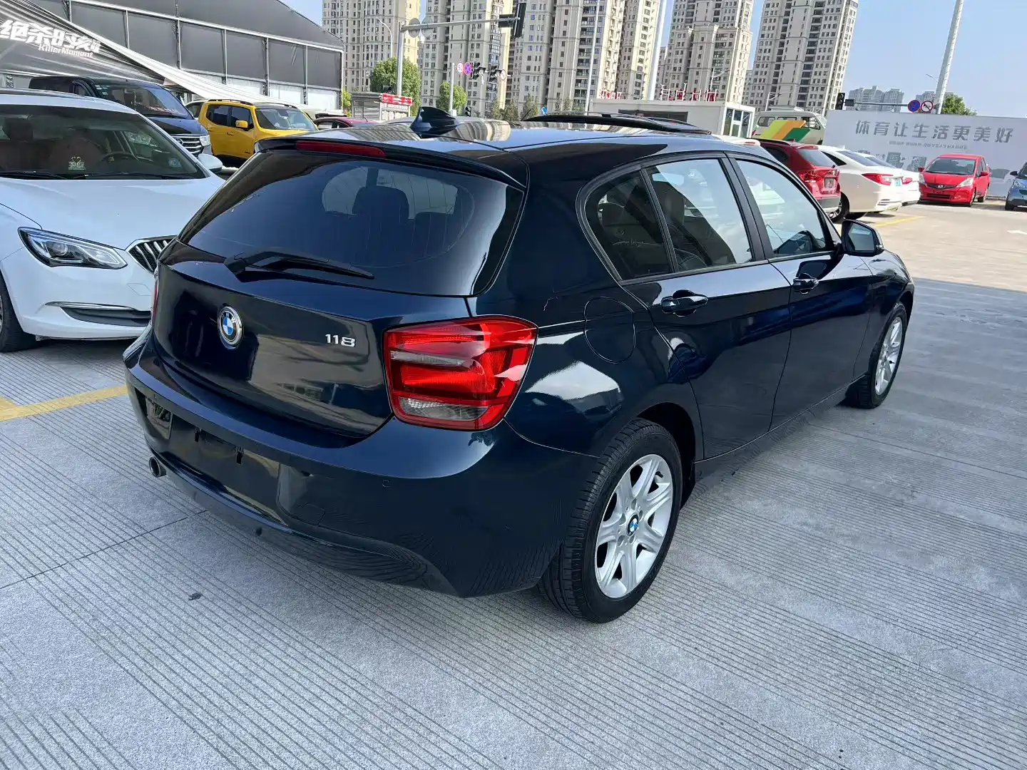 Photo 7 - BMW 1 Series (Import)
