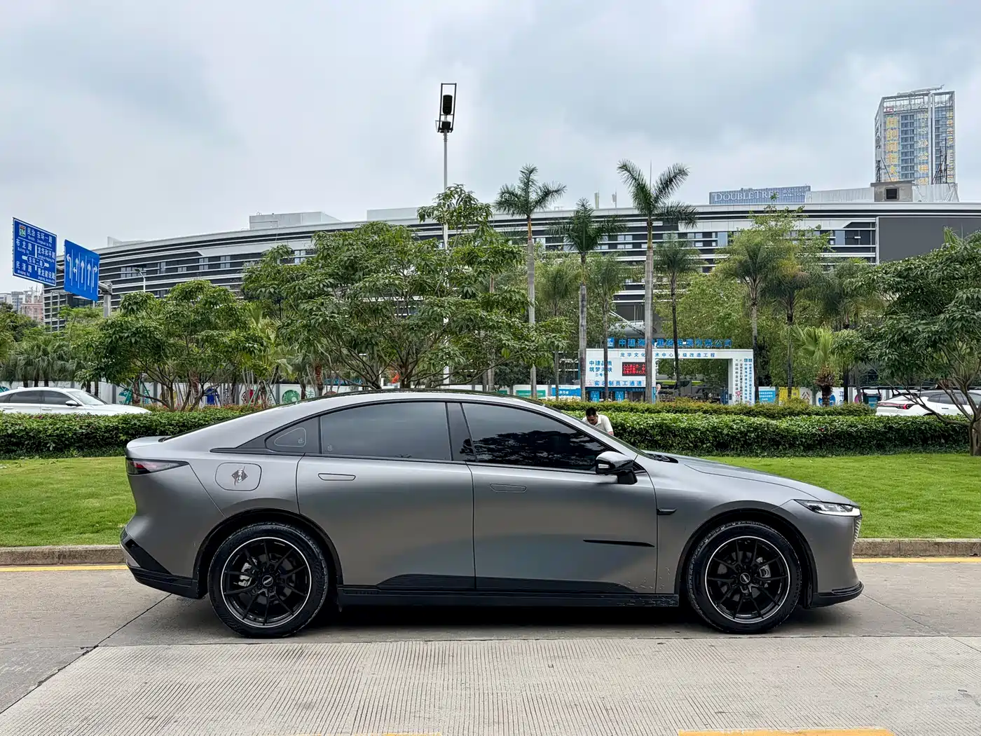 Mazda EZ-6 2024 Extended Range 200 Premium Edition фото 7
