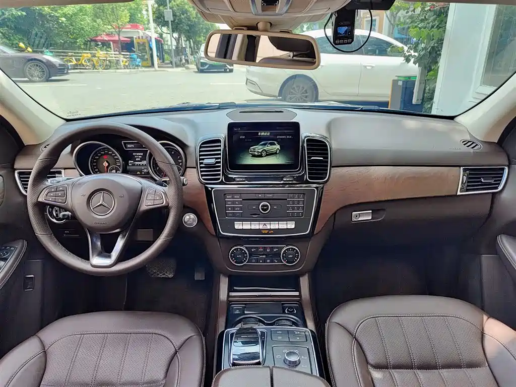 Mercedes-Benz GLE 2015 GLE 400 4MATIC фото 10