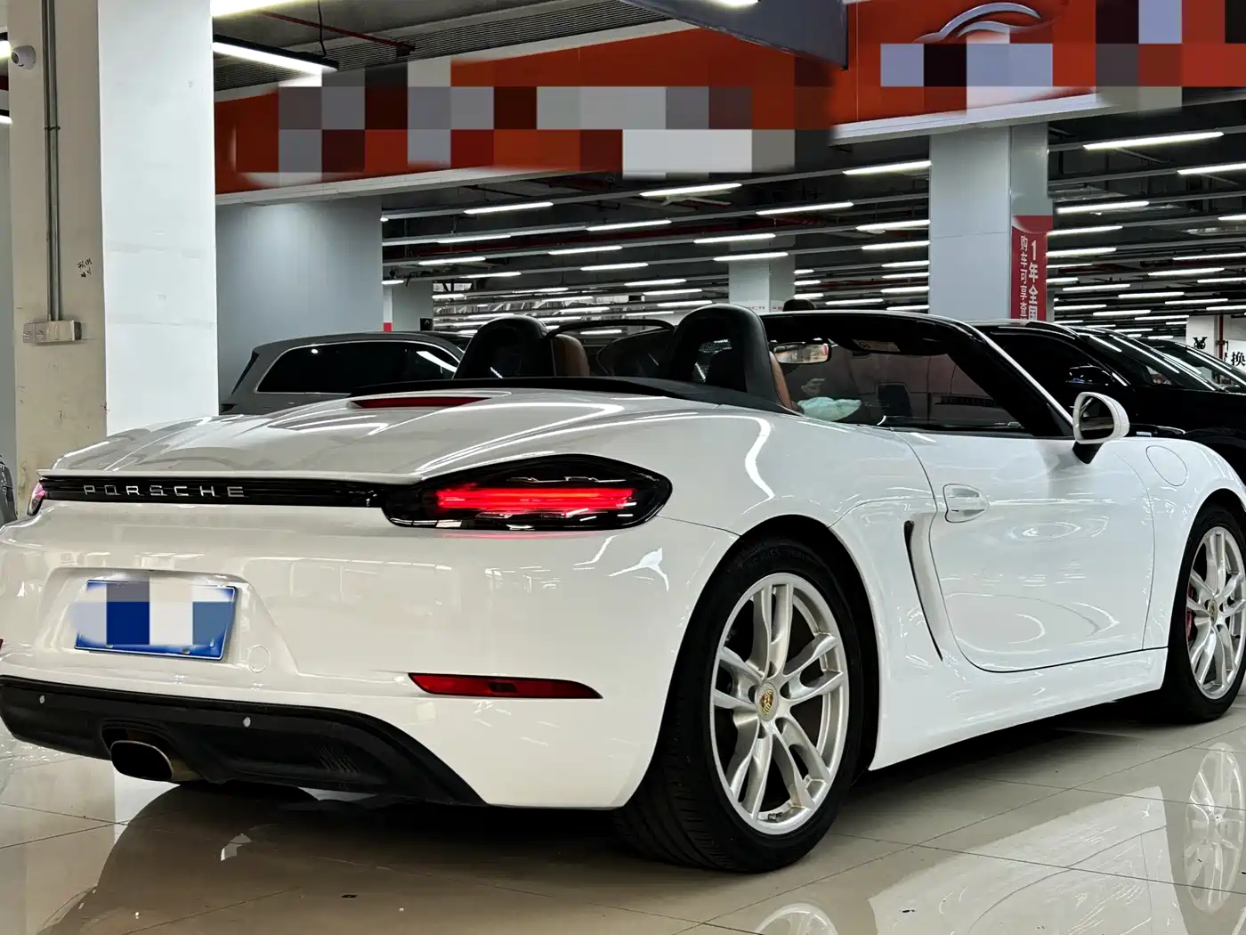Porsche Boxster 2015 2015 Boxster Style Edition 2.7L