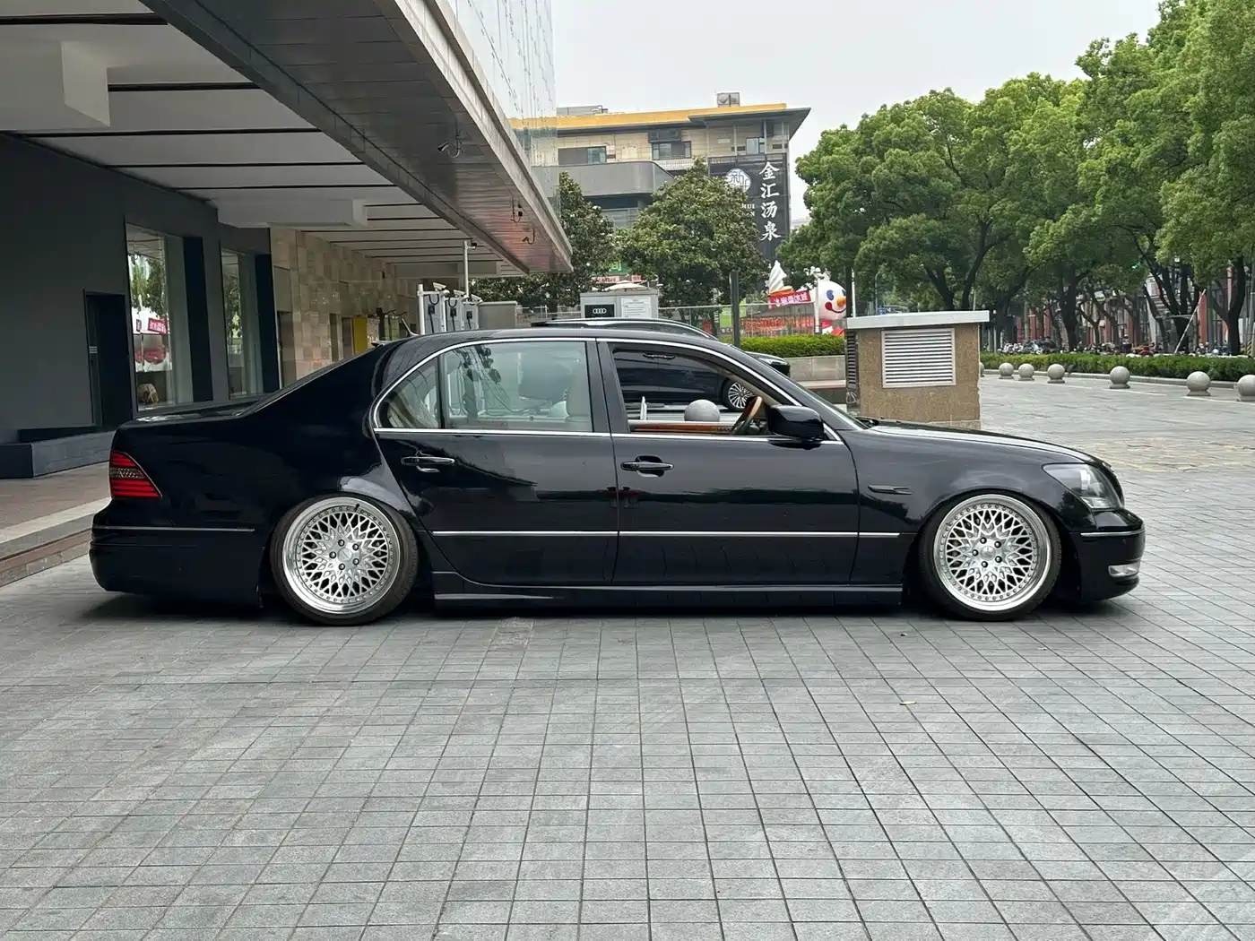 Lexus LS 2005 430 фото 4