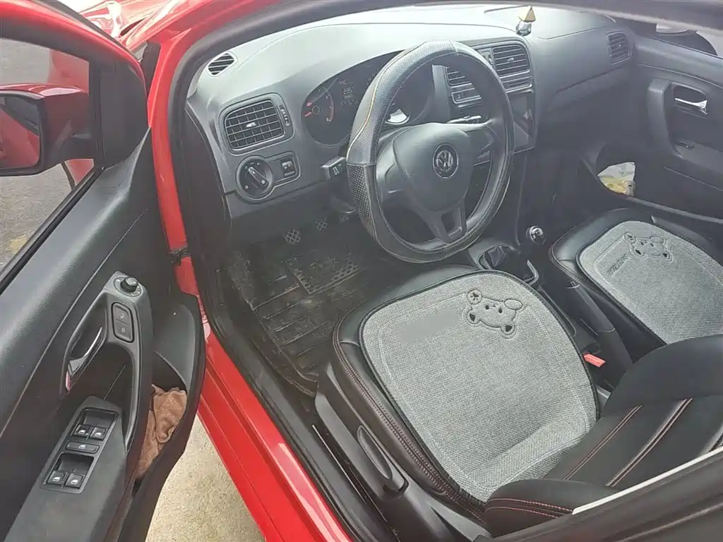Volkswagen Polo 2018 1.5L Manual Safe Drive фото 16