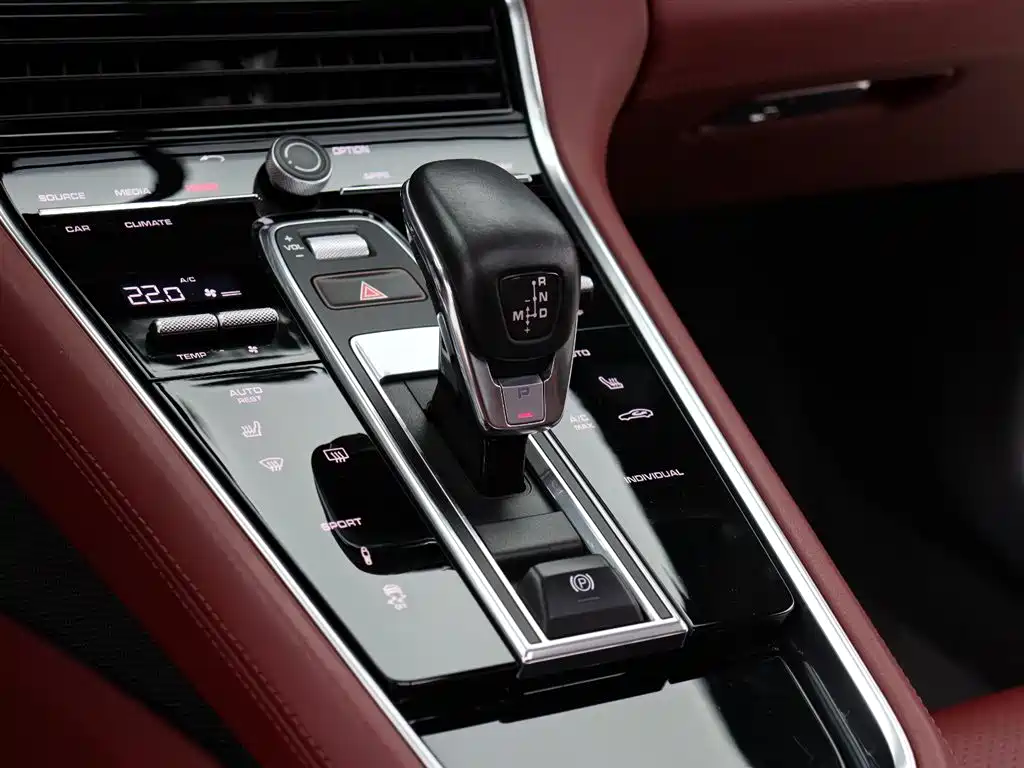 Porsche Panamera 2019 Panamera 4 Executive Long Wheelbase 2.9T фото 12