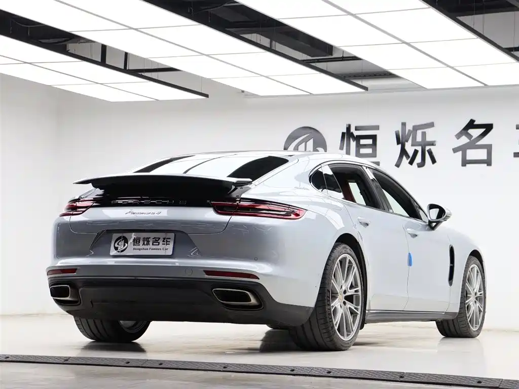 Porsche Panamera 2019 Panamera 4 Executive Long Wheelbase 2.9T фото 30