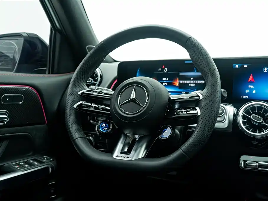 Mercedes-Benz GLB AMG 2024 AMG GLB 35 4MATIC фото 18