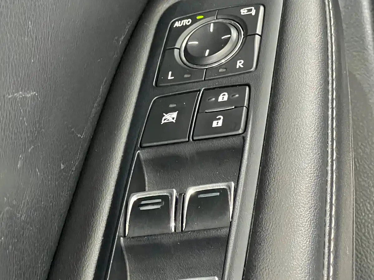 Lexus RX 2016 300 2WD Comfort Edition China V фото 13