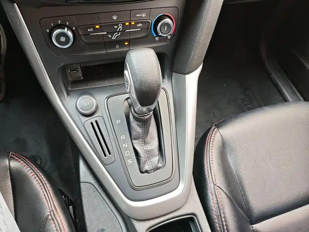 Ford Focus 2017 2017 Hatchback 1.6L Auto Comfort Smart Edition