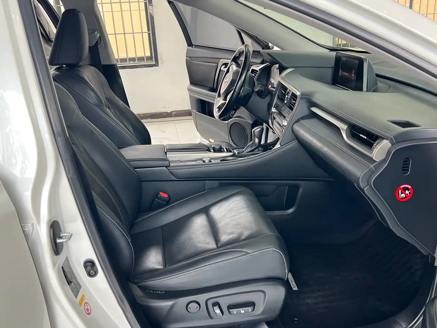 Lexus RX 2016 300 2WD Comfort Edition China V фото 17