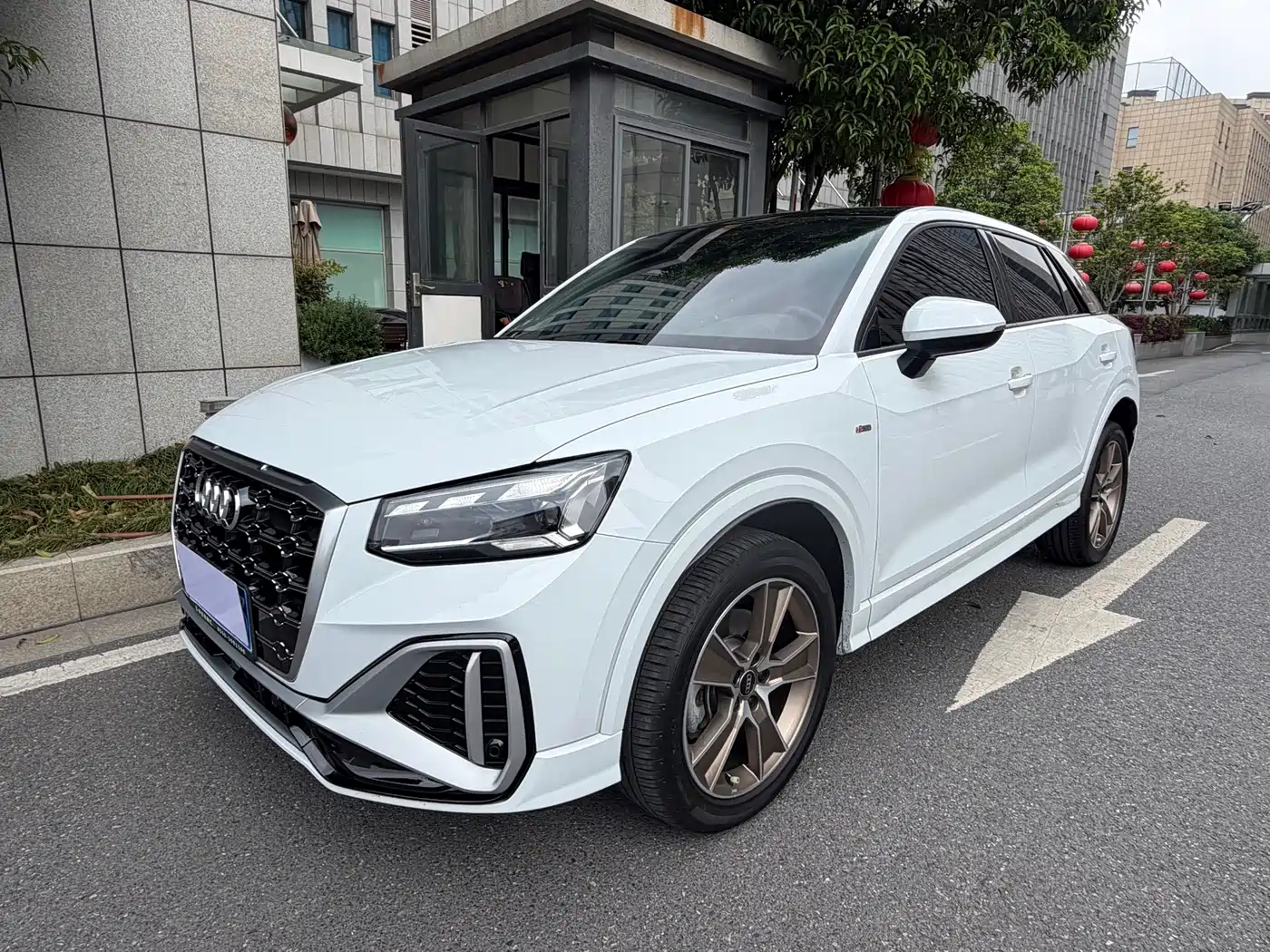 AUDI Q2L 2025