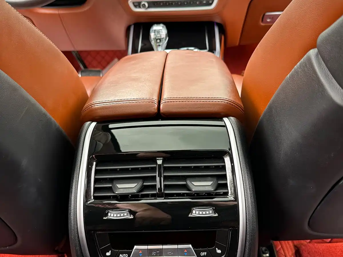 BMW X7 2021 Facelift xDrive40i Executive M Sport Package фото 22