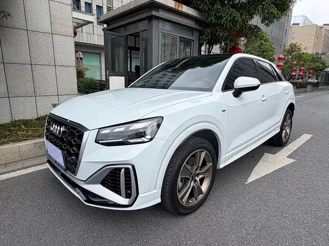 audi q2l