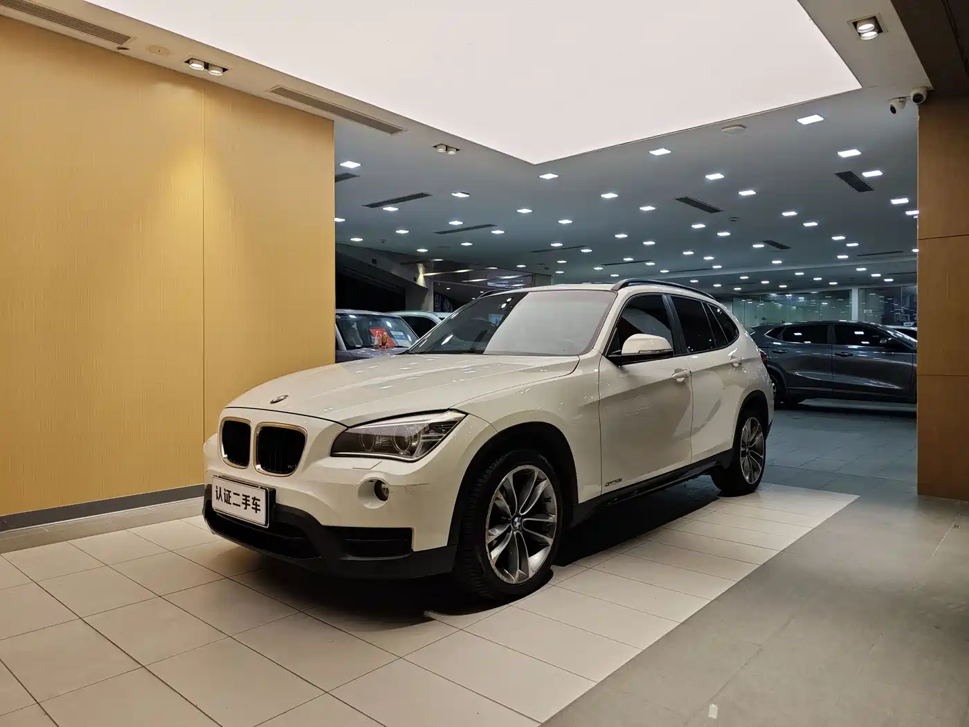 BMW X1 2013 sDrive18i Sport Design Package