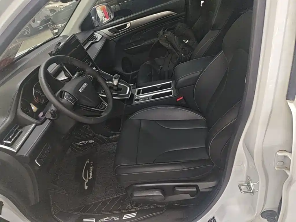 Haval M6 2024 2023 PLUS 1.5T DCT Luxury Smart Connect