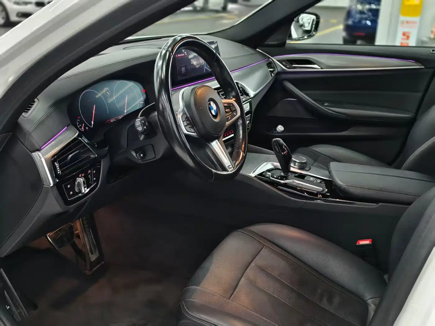 BMW 5 Series 2019 530Li Premium M Sport Package фото 10