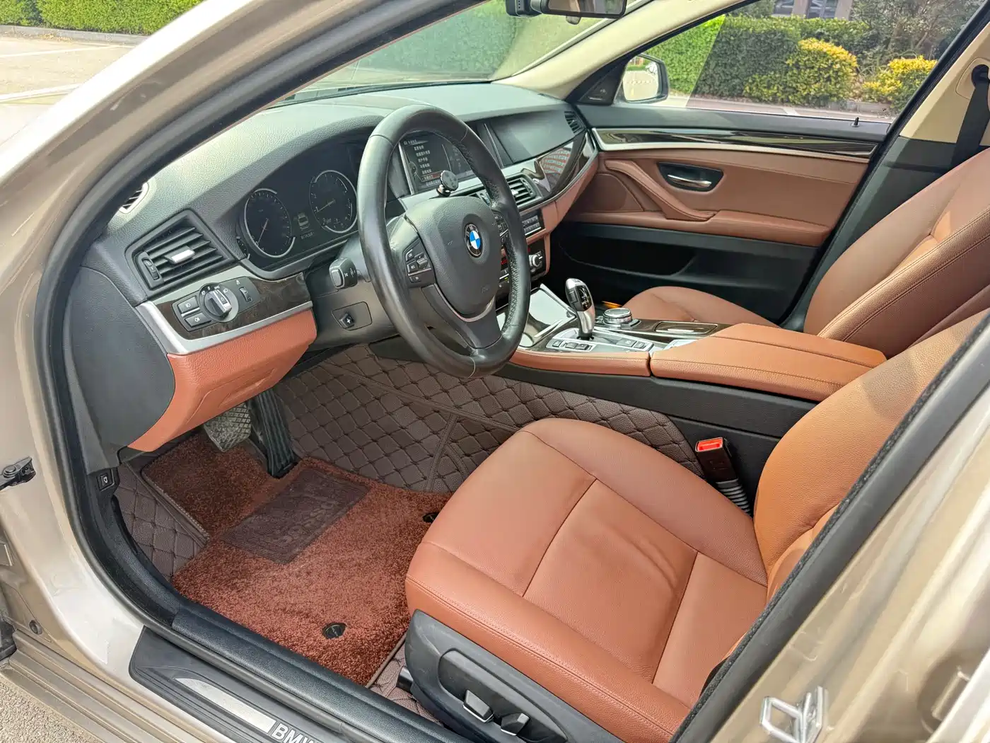 BMW 5 Series 2017 525Li Luxury Design Package фото 4