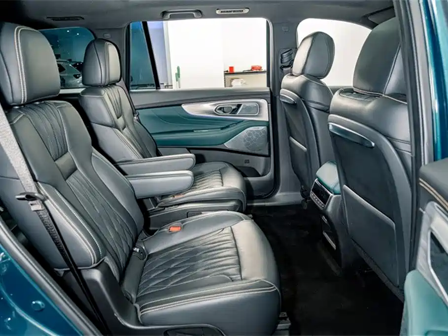 GAC Trumpchi Trumpchi GS8 2022 Pilot Series 2.0TGDI 2WD Premium Edition (6-Seater) фото 22