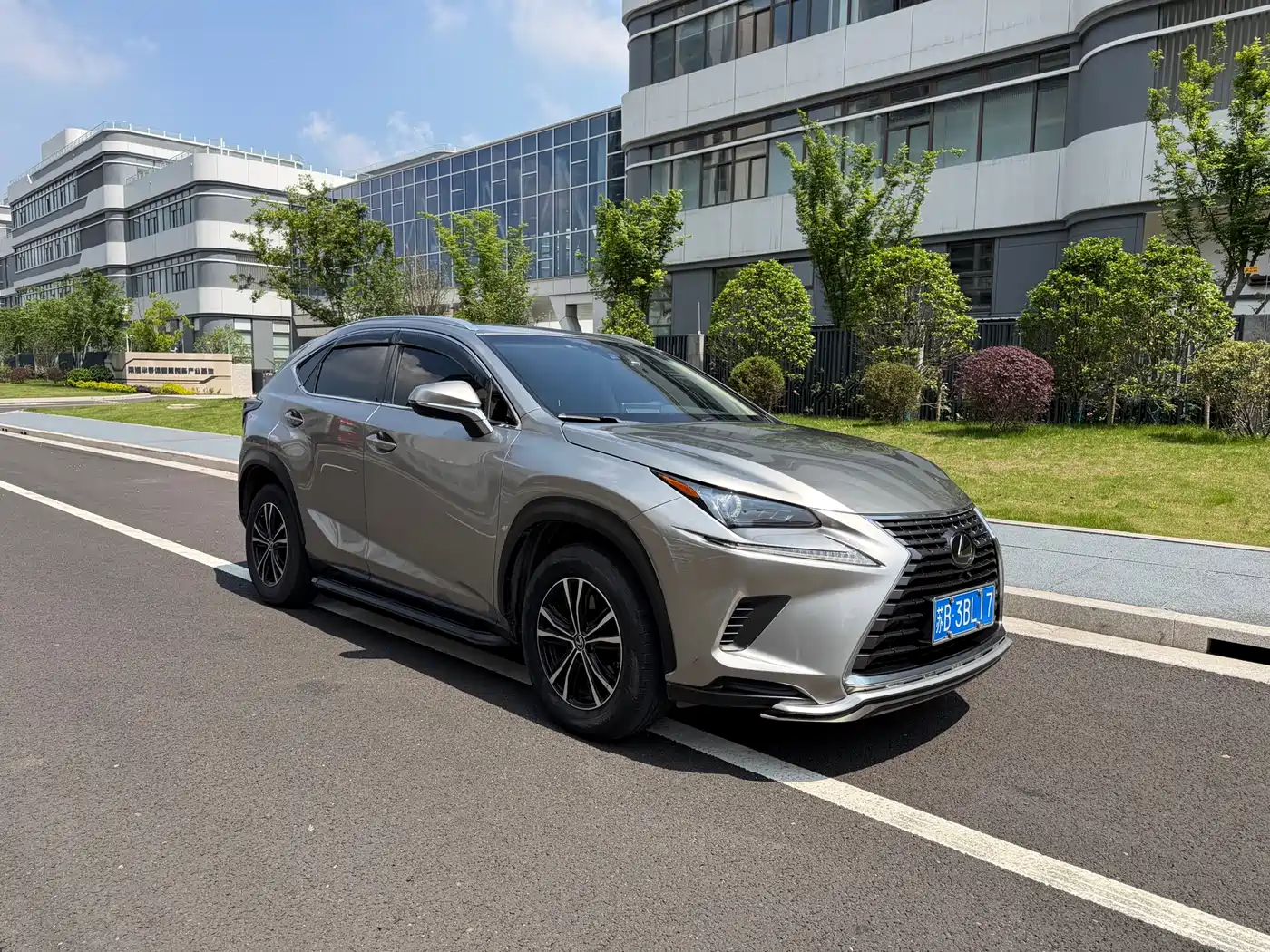 Lexus NX 2017 200 AWD Sharp Style Edition фото 8
