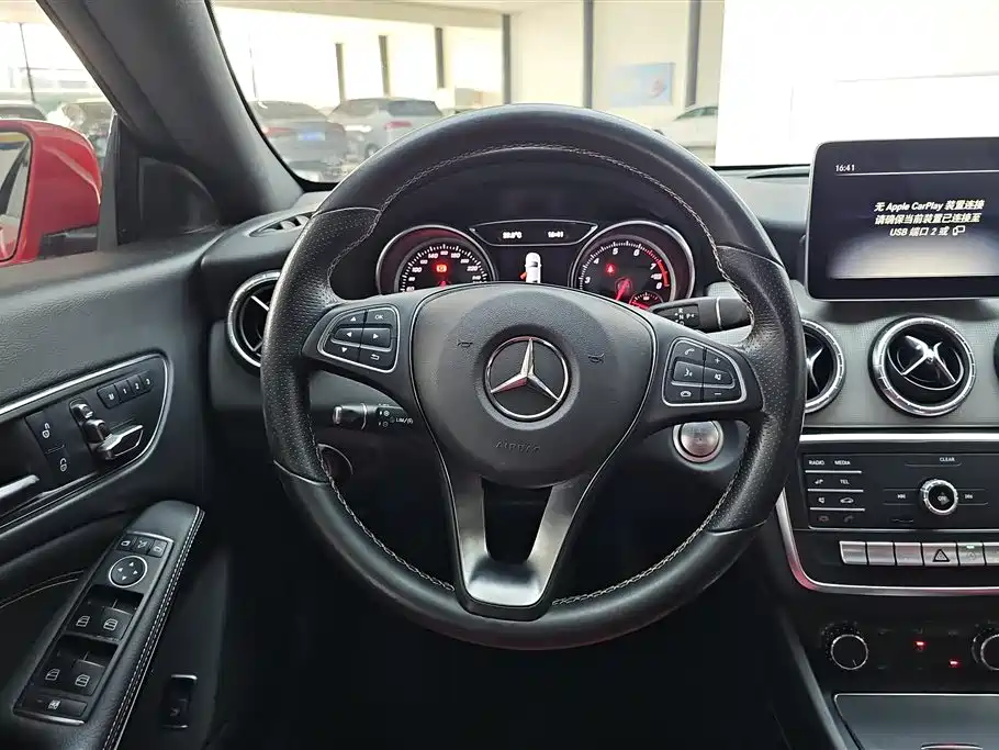 Mercedes-Benz CLA (Import) 2018 CLA 200 Fashion Edition фото 15