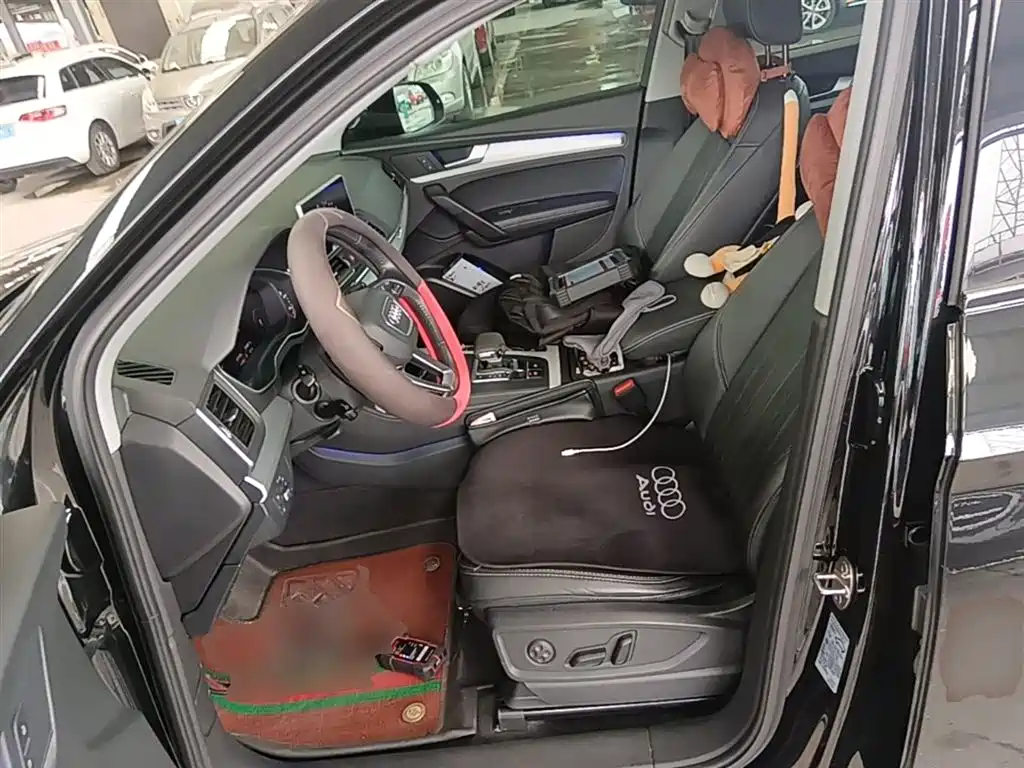 Audi Q5L 2020 Facelift 40 TFSI Honor Fashion фото 11