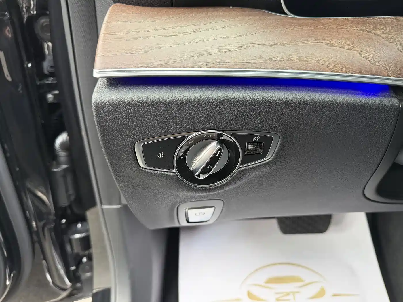 Mercedes-Benz E-Class 2020 E 260 L фото 5