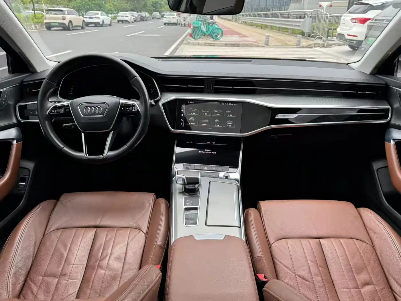 صورة 7 - Audi A6L