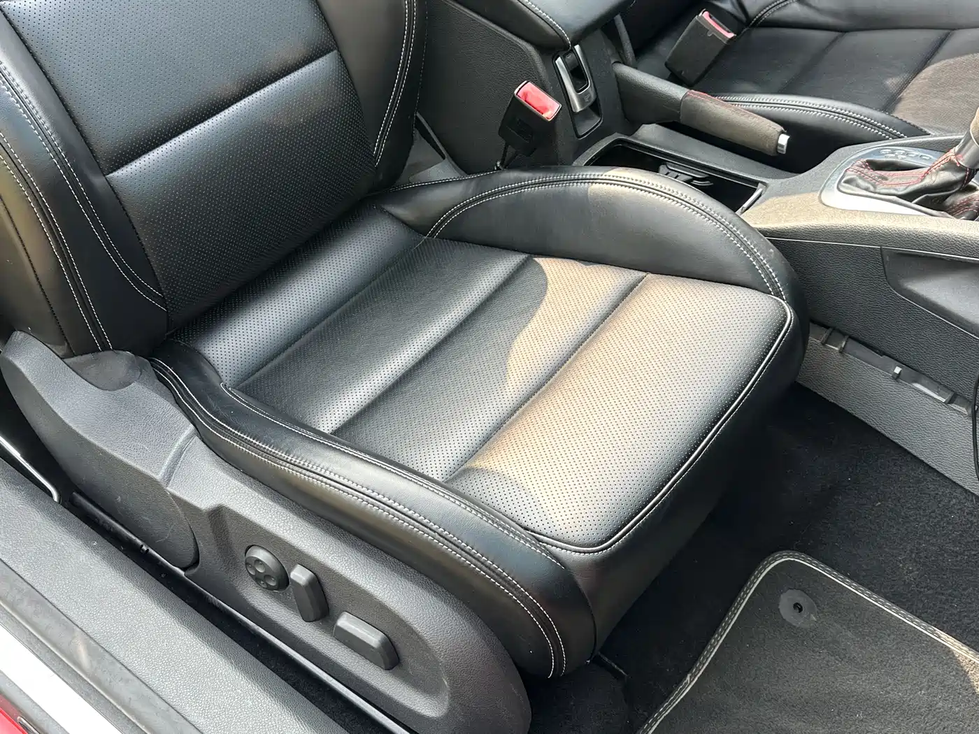 Volkswagen Eos 2011 Model 2.0TSI фото 13